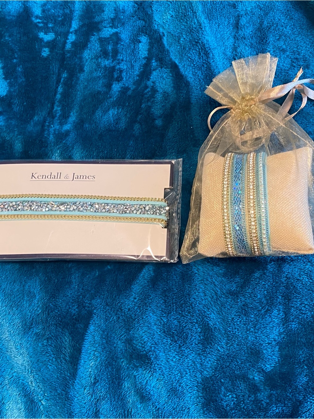 NEW Kendall & James Aqua Blue Beaded Bracelet Set